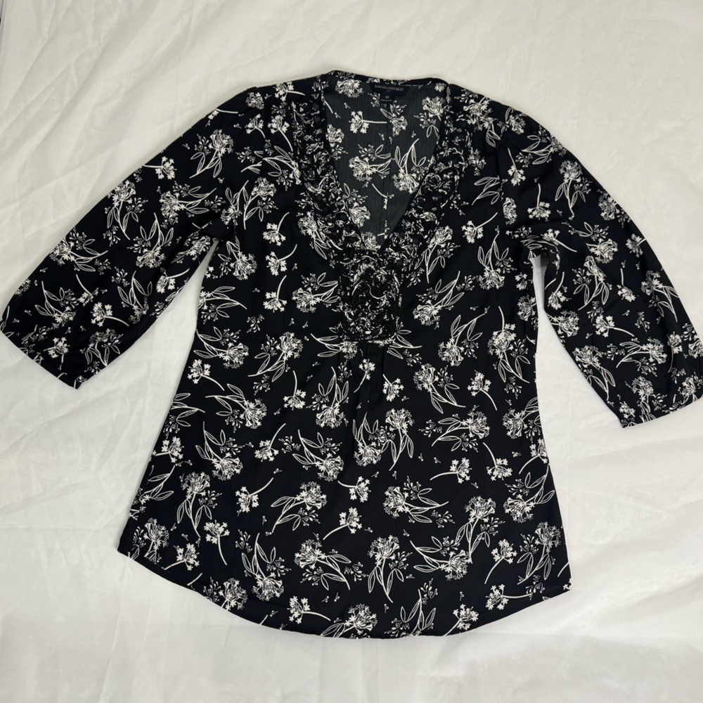 Banana Republic Black and White Floral Top